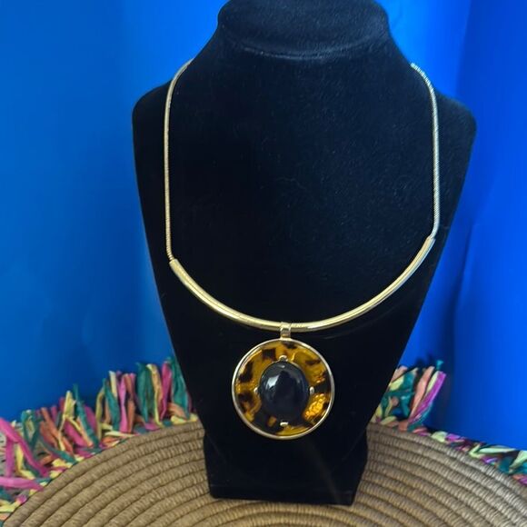 Chico’s Elegant Gold and Blue Stone Pendant Necklace - Picture 1 of 4